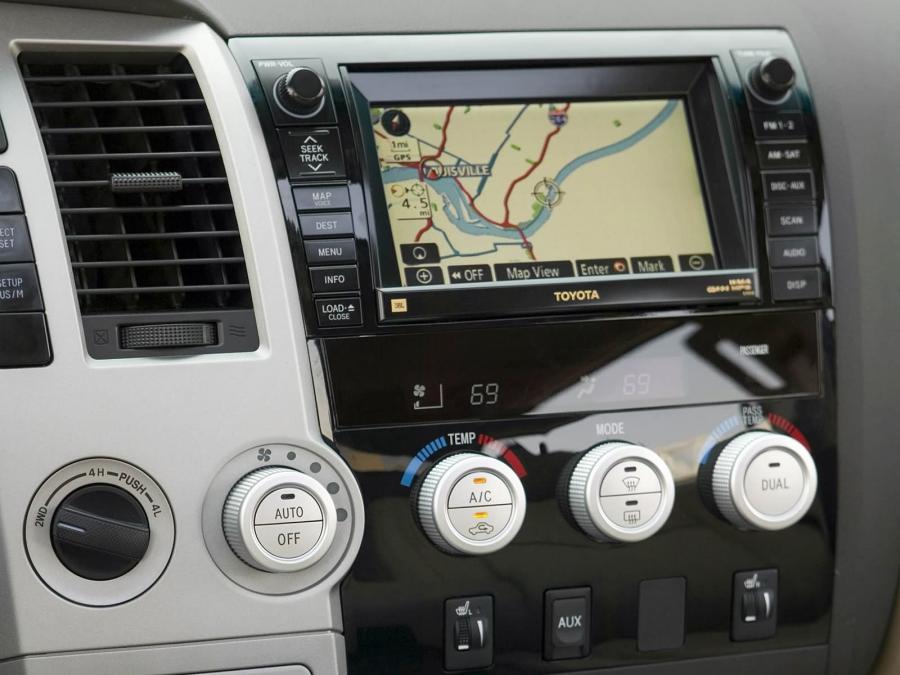  Toyota Tundra CrewMax Limited 2007 года  (фото 18 из 74)